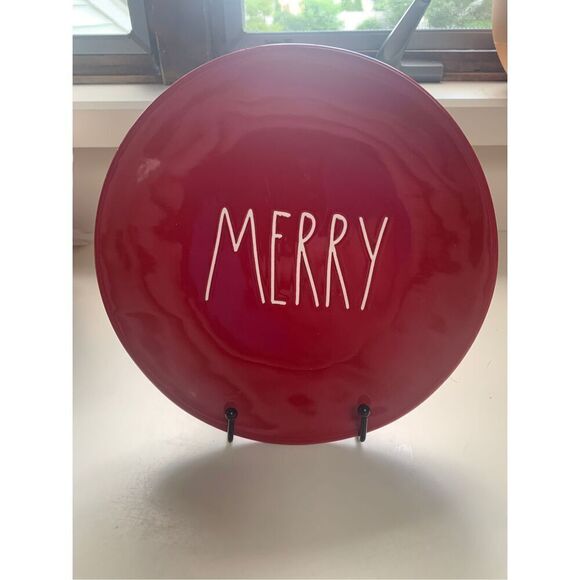 Rae Dunn Merry Plate - Picture 1 of 3